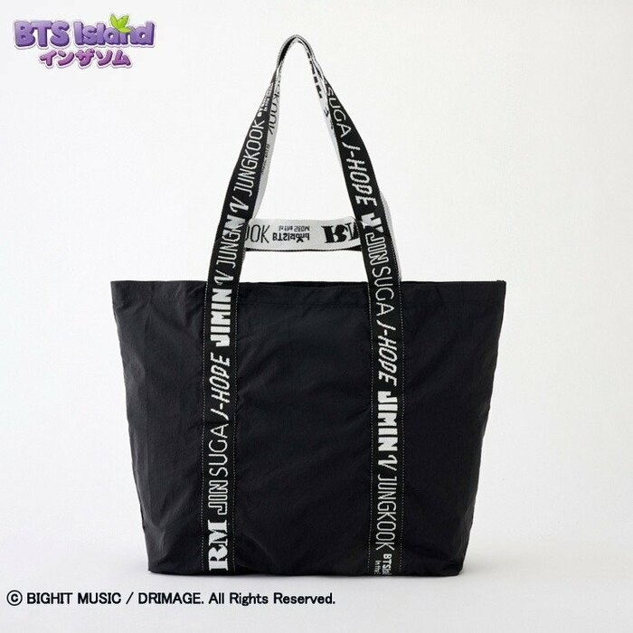 A4ファイルや雑誌も余裕で入る大容量サイズ