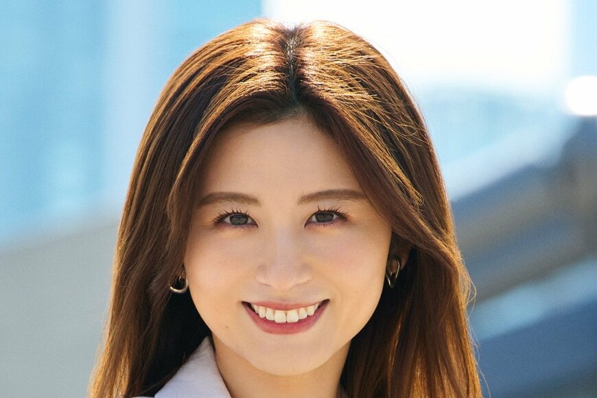元テレ朝・宇賀なつみアナ ラオスでサンセットクルーズ満喫「何でも絵になる」「充実した私生活」「モデルみたい」の声 キャミワンピで美スタイル披露