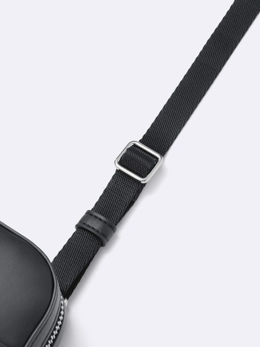 出所：GU公式サイト