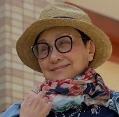 【64歳マダム】大人カジュアルな「Gジャンコーデ」が素敵！こなれ感のある2種類の着こなしに「お似合いですね」の声