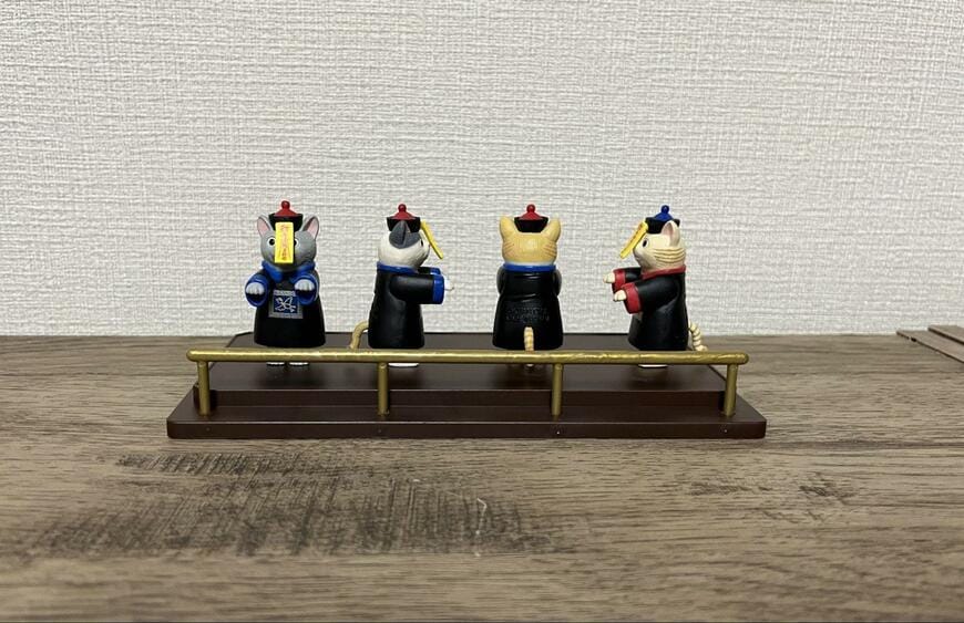 セリア、ミニチュアミュージアム展示台画像