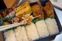 【男子高校生弁当】可愛い”ちくわポンポン”に「作り方教えてほしい」「華やかさがプラスされますね」と反響