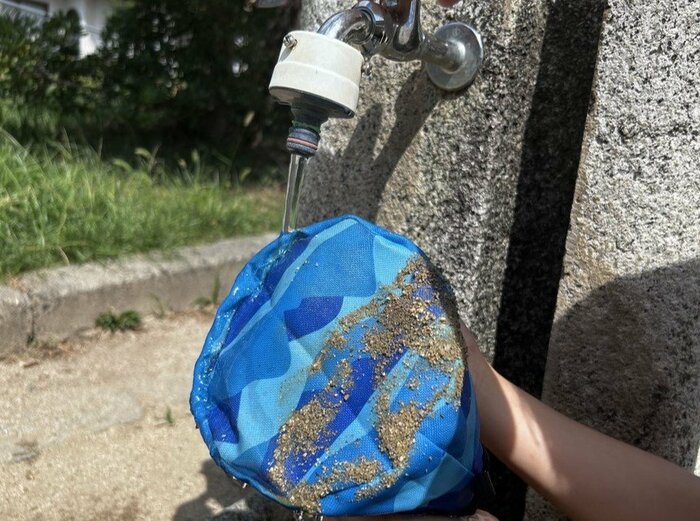 本体についた砂は水で簡単に流せました