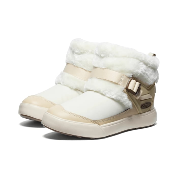 ふんわりかわいいデザインが魅力のブーツは、3カラー展開でさまざまなファッションが楽しめます