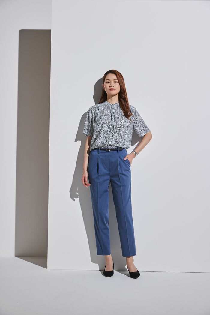 美脚パンツ着用例