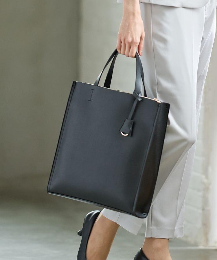 出所：ハニーズ公式通販 縦型A4トートバッグ