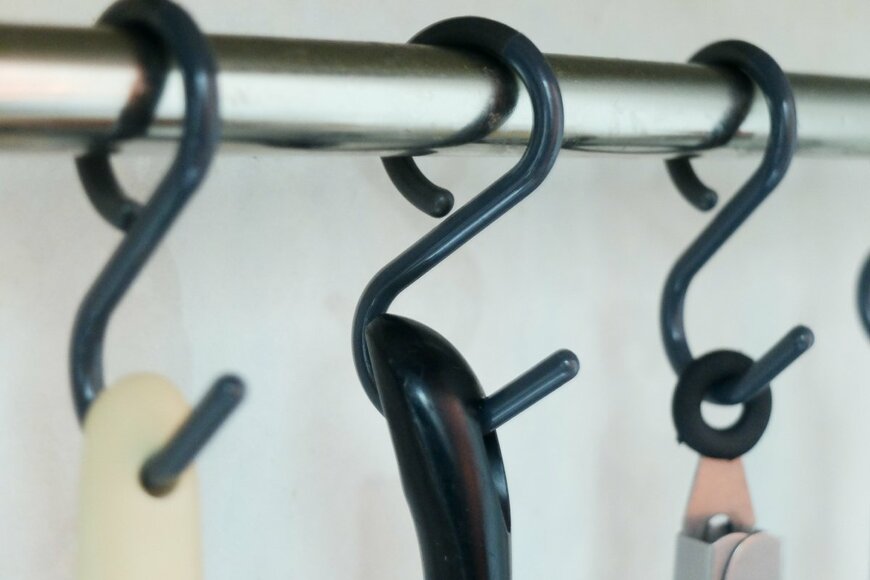 筆者撮影（外れにくいSの字フック、ダイソー）