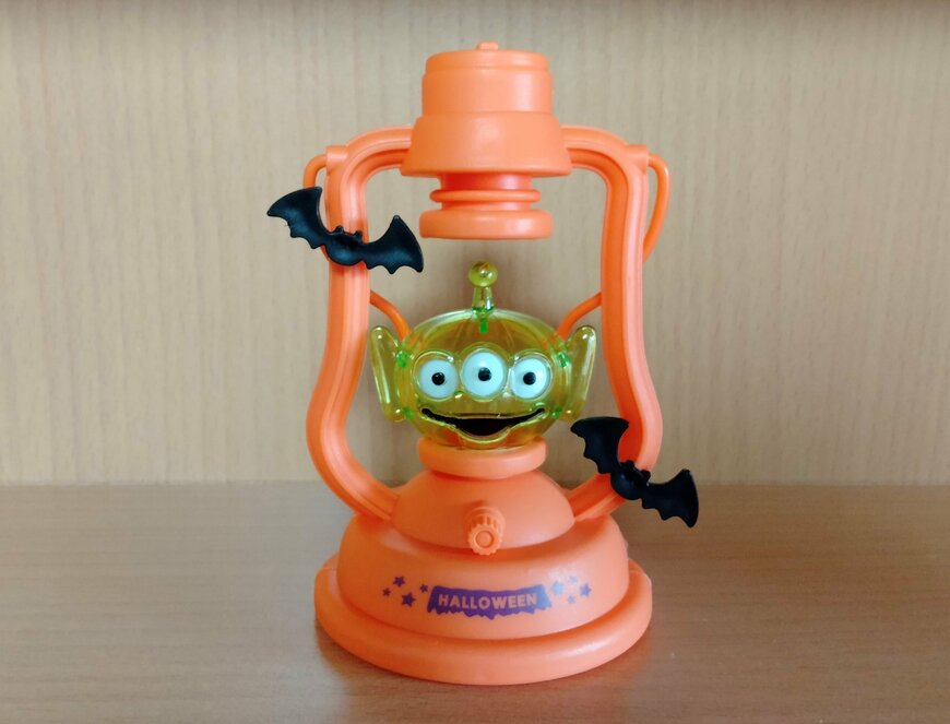 筆者撮影（セリア、ハロウィンランタン/エイリアン）