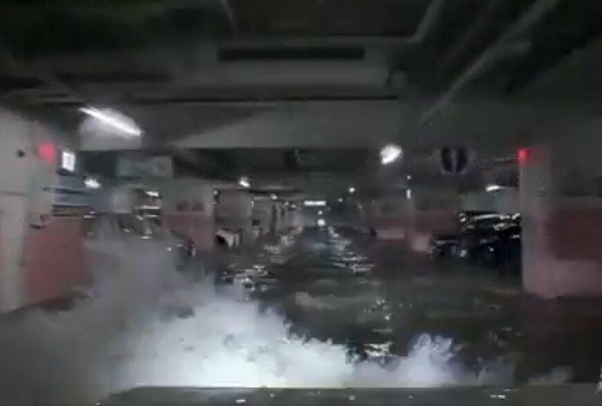 何度も降りかかる水飛沫