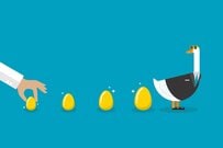 不労所得は老後に有効なのか。60歳以上で実践する人の割合や定年後の年金収入の実態