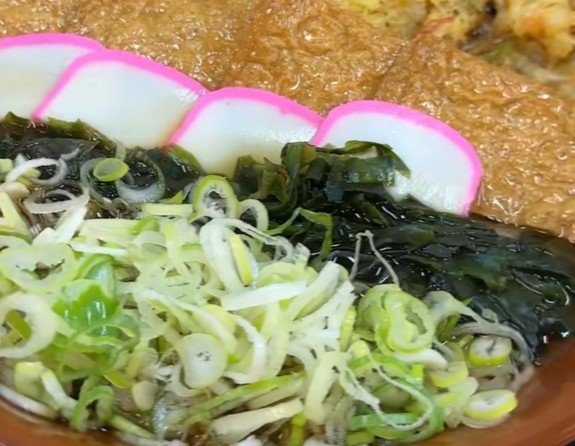 埼玉県の道の駅で味わう1日1食限定の「デカ盛りグルメ」　総重量約2kgのうどんに「最後まで飽きずに楽しめる」