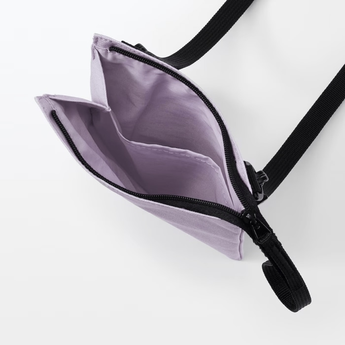 財布を持ち歩かない人や、ミニ財布を愛用するキャッシュレス決済派の人などにおすすめのアイテム