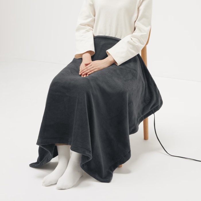 秋冬の冷え対策に使える「洗えるUSBブランケット」