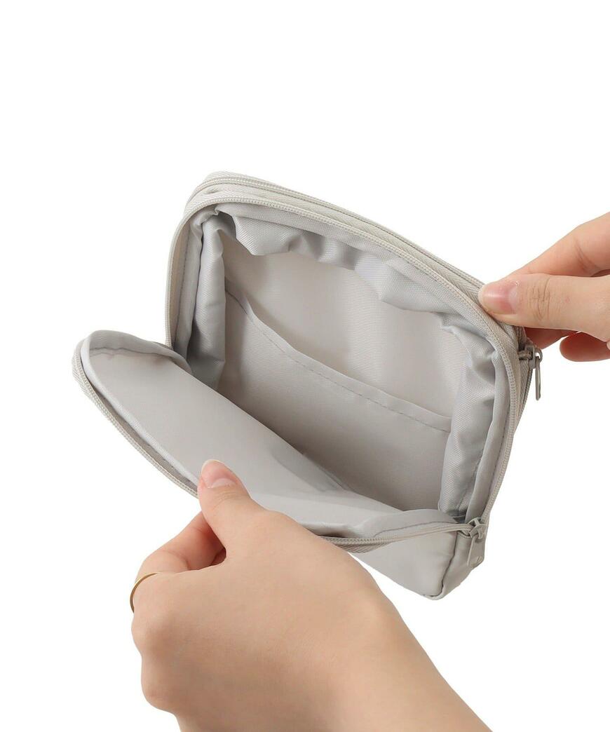 出所：パルグループ公式ファッション通販サイト 3COINS サニタリー圧縮ポーチ：S