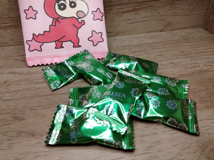 筆者撮影（セリア、ダイカットポーチ C/S ピンクチョコビ）