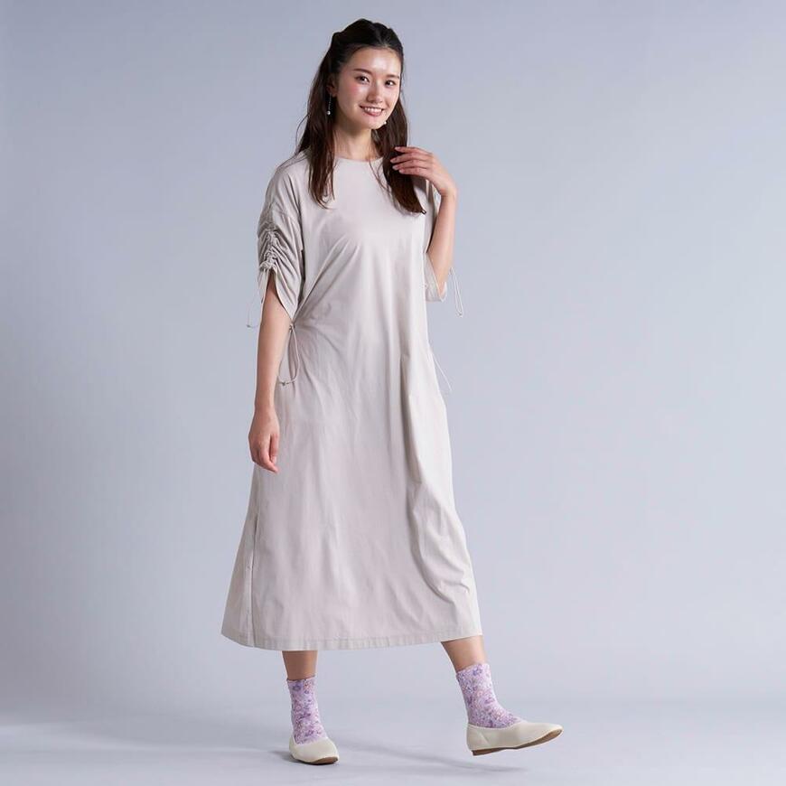 出所：ワークマン公式オンラインストア レディースニュートラルシャーリングスリーブワンピース