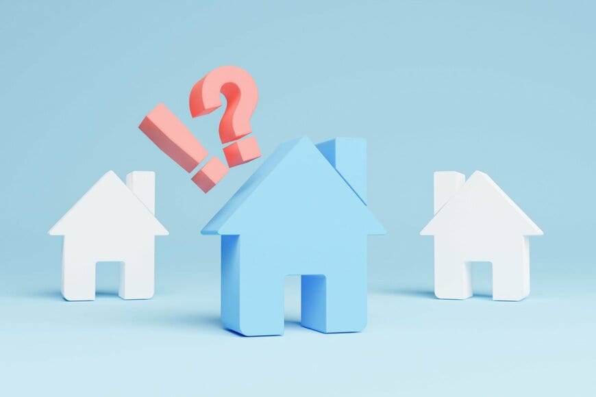 22 TREE HOUSE/shutterstock.com