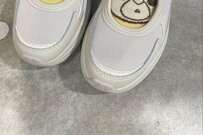 店舗で「靴の試着中」に起きた奇跡が話題…　想像の斜め上を行くシンデレラフィットに笑ってしまう