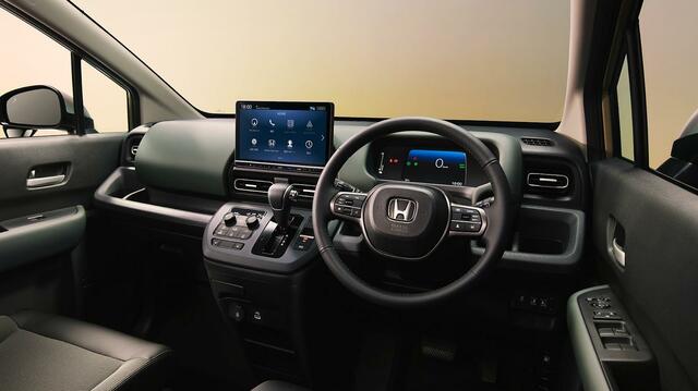【フリードの自動車税】コンパクトミニバンの定番！ホンダ「フリード」の自動車税はいくら？主要グレードとパワートレイン別の税額や減税について詳しく解説