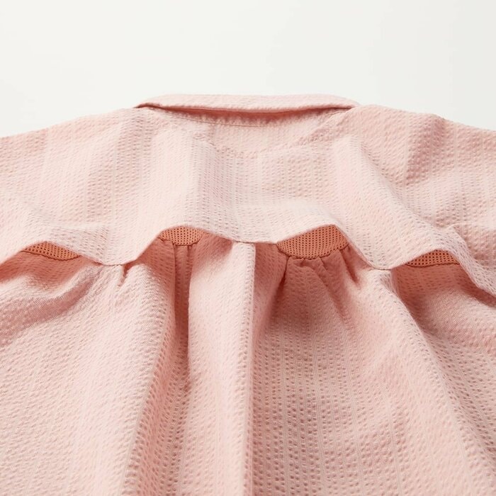 衣服内に熱がこもりにくく、涼しい着心地を保ちます