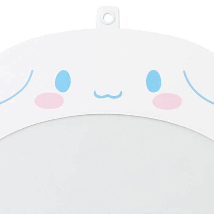 フードをかぶっているかの様なデザイン