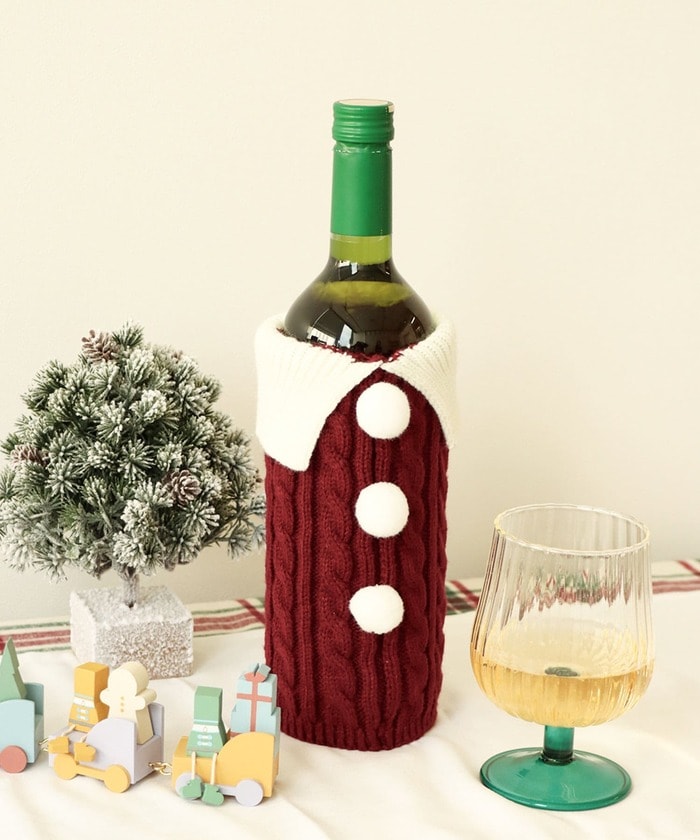 クリスマス気分を盛り上げてくれるワインボトルカバー