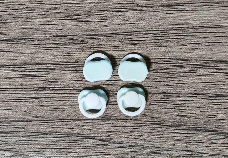 セリア、おしゃぶりパーツの筆者撮影写真