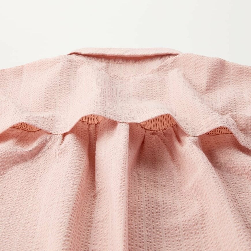 衣服内に熱がこもりにくく、涼しい着心地を保ちます