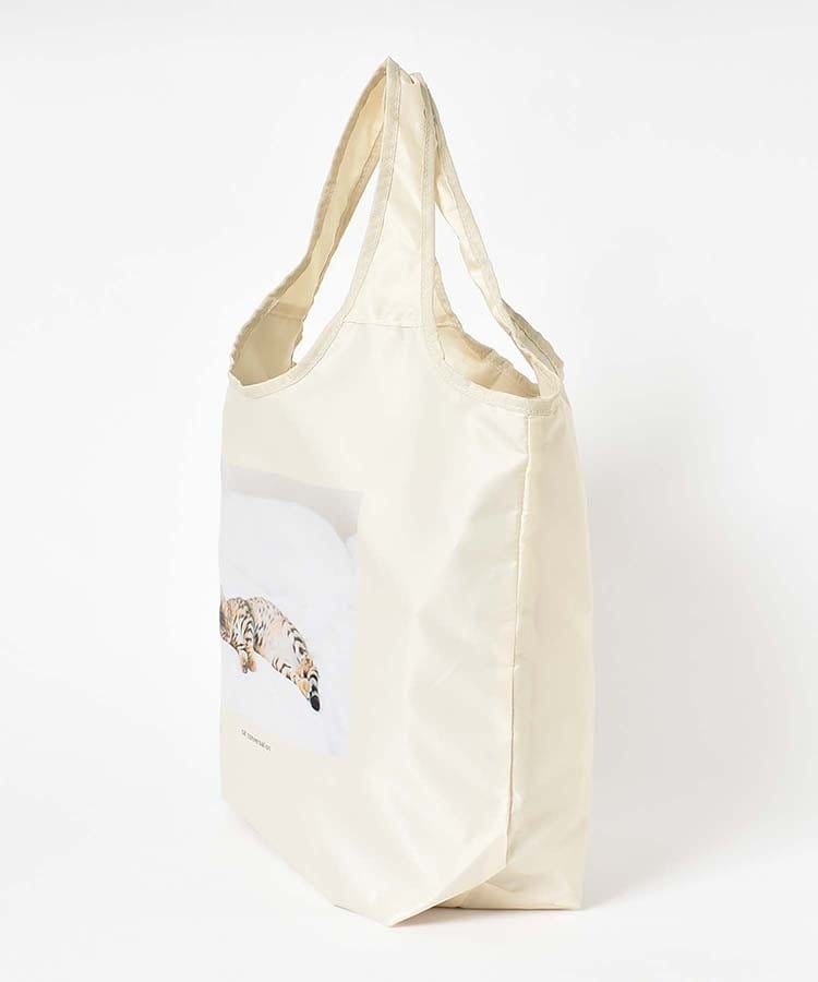 出所：ブルーブルーエ公式　CAT DAY保冷保温コンパクトエコバッグ