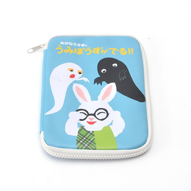 出所：しまむら　マルチポーチ(めがねうさぎ)