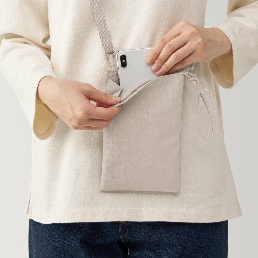 無印良品公式　ポーチとしても使える　撥水ミニサコッシュ