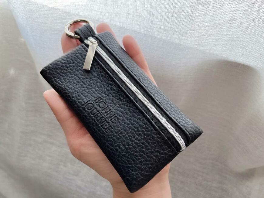 キャンドゥ「スリムポーチ」