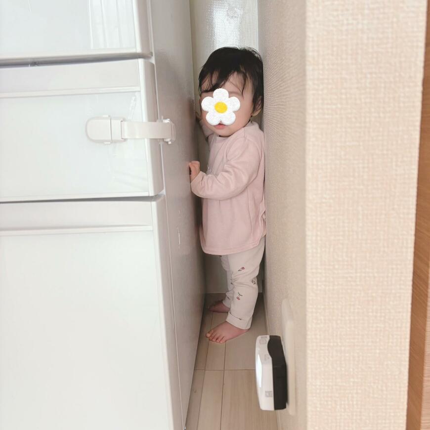 隙間に入った赤ちゃん
