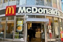 【マクドナルド】新メニュー「プリプリエビプリオ」　パンチの効いた味付けでおつまみにも…