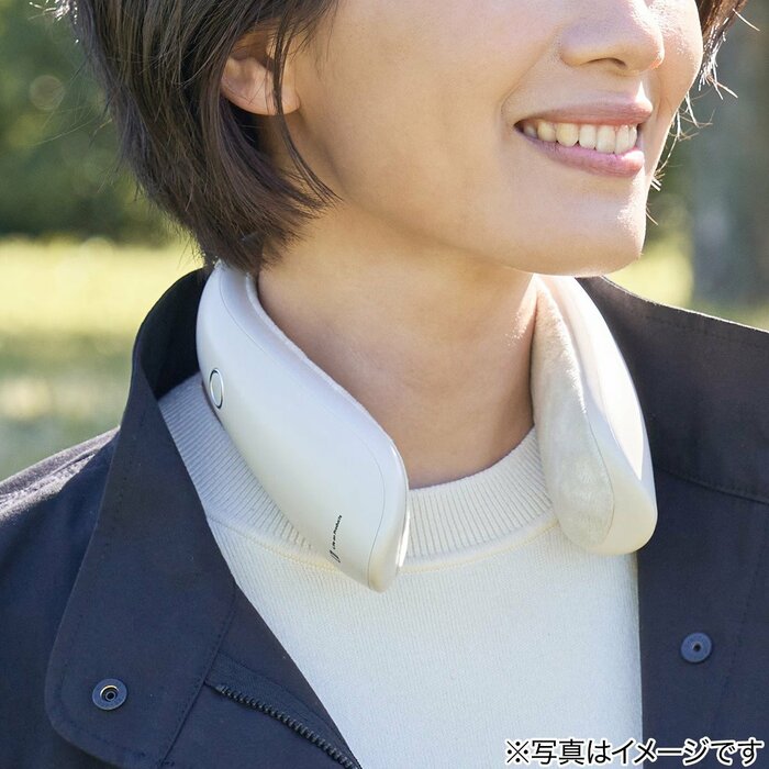 自由な温かさを提供してくれる「充電式ネックカイロ」