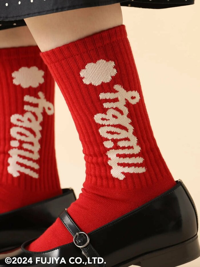 胆にロゴを入れたアメリブソックス