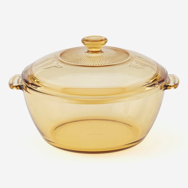 出所：ケユカ公式　レンジ調理で簡単 アンバーガラスのキャセロール