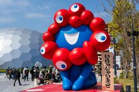 かわいすぎるミャクミャクの「クリスマスツリー」が話題　「しっくりくる笑」「センスありますね」