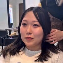 「全部隠したい」顔まわりに悩む女性　プロにお任せでイメチェンした姿が素敵