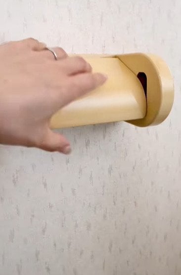 変身前のトイレットペーパーホルダー