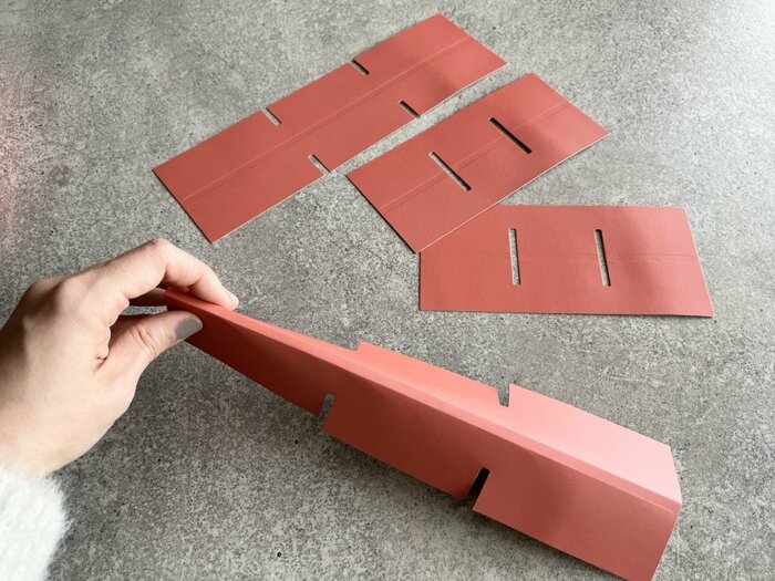 次に仕切りを作る