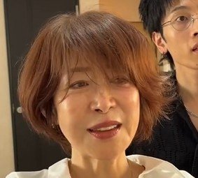 「絶対ここはこう跳ねる」加齢による髪の癖に悩んでいた女性…艶やかな「丸みショート」へスタイルチェンジ