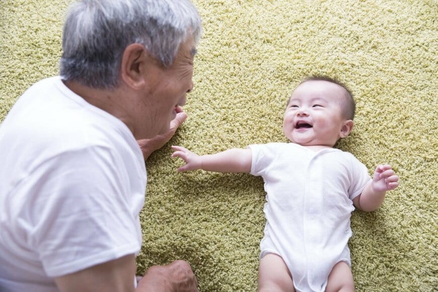 70歳代無職夫婦世帯「月の生活費」ふつうは「黒字・赤字」どっち？【最新】日本の平均寿命は「男性81歳・女性87歳」70歳代の平均貯蓄額もみる