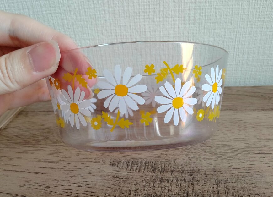 筆者撮影（セリア、クリアボウル1P レトロフラワー）