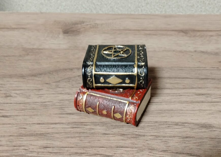 筆者撮影（セリア、リトルフレンド 魔法本）