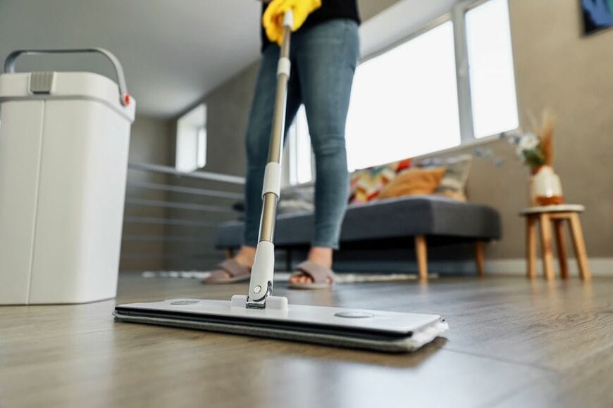 「子供が気の毒で仕方ない」近所からの苦情で強制退去となった4人家族の部屋→〈明るく広々とした空間〉に大変身！新たな未来への第一歩