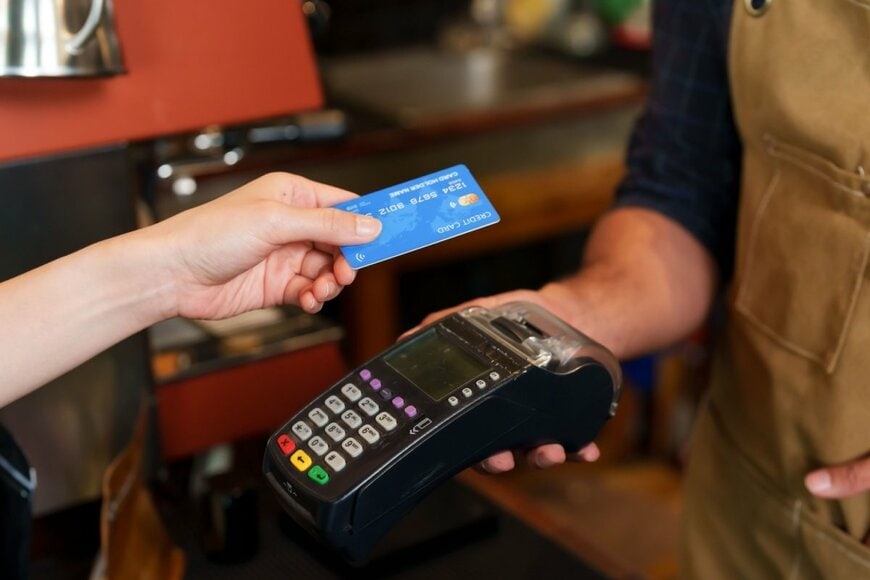 Ekkasit A Siam/shutterstock.com