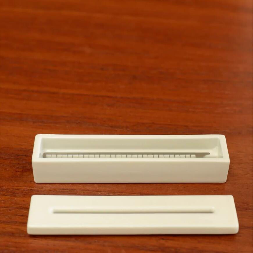 無印良品、ねかせて焚く香皿商品画像