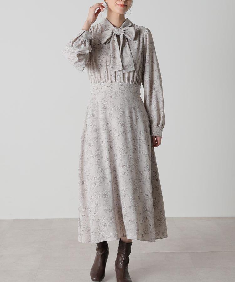 ハニーズ、ボウタイワンピース(モカ花柄)商品着用例の画像