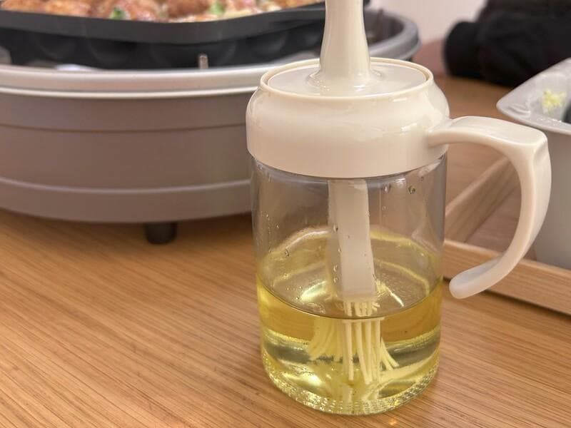 ハケ付きオイルボトル